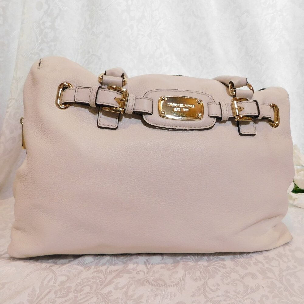 Michael Kors pre loved Handbag, Color-White, Size-Large